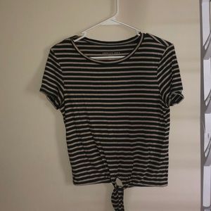 American eagle green/yellow/white top size:M